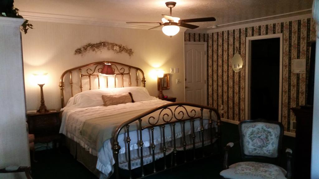 Rooster Hill Guest House Порт-Анджелес Экстерьер фото